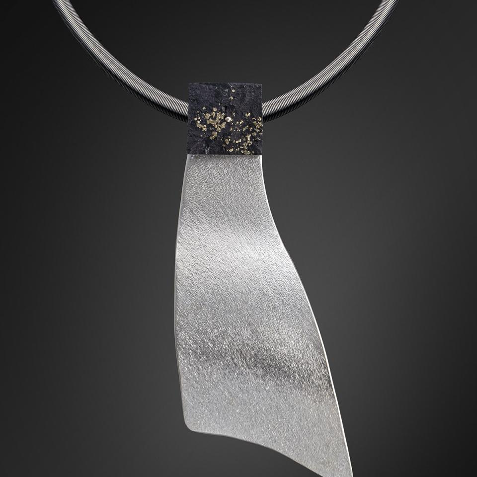 Necklace with pendant