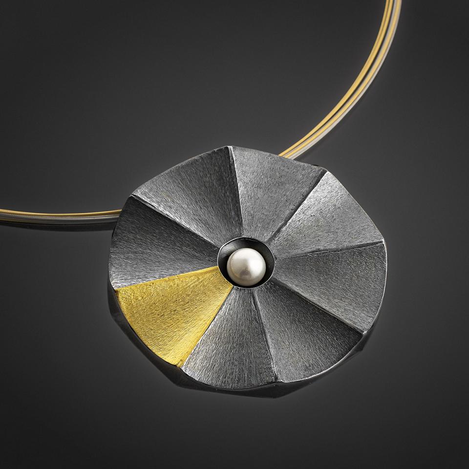 Necklace with pendant