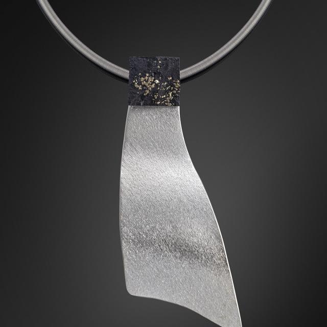 Necklace with pendant