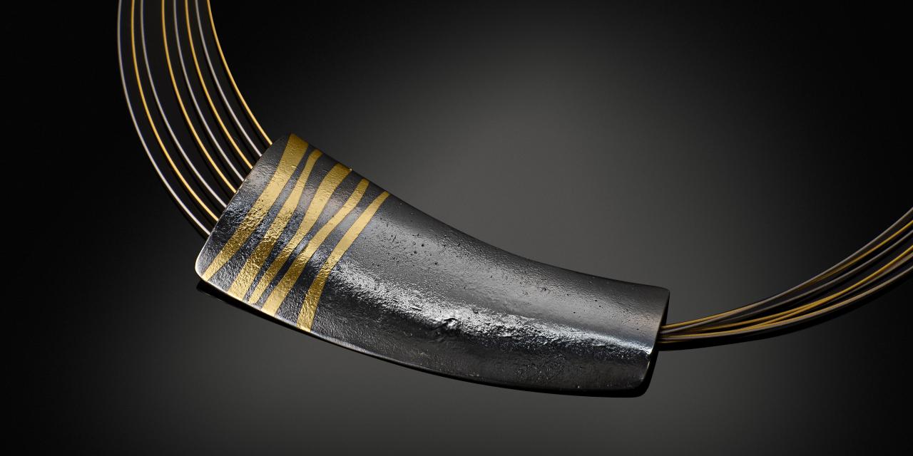 Parallels necklace with pendant 1