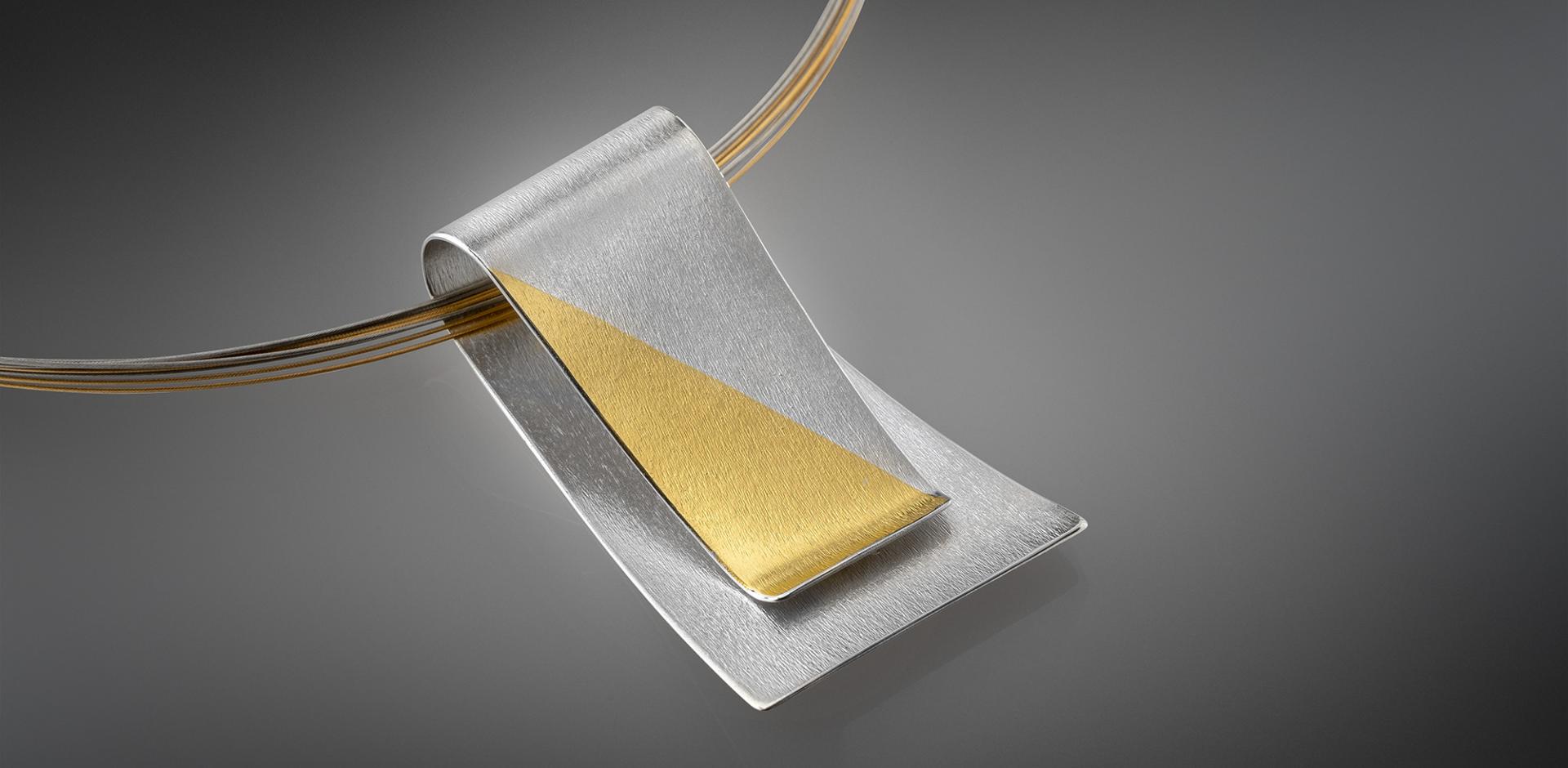 Necklace with pendant